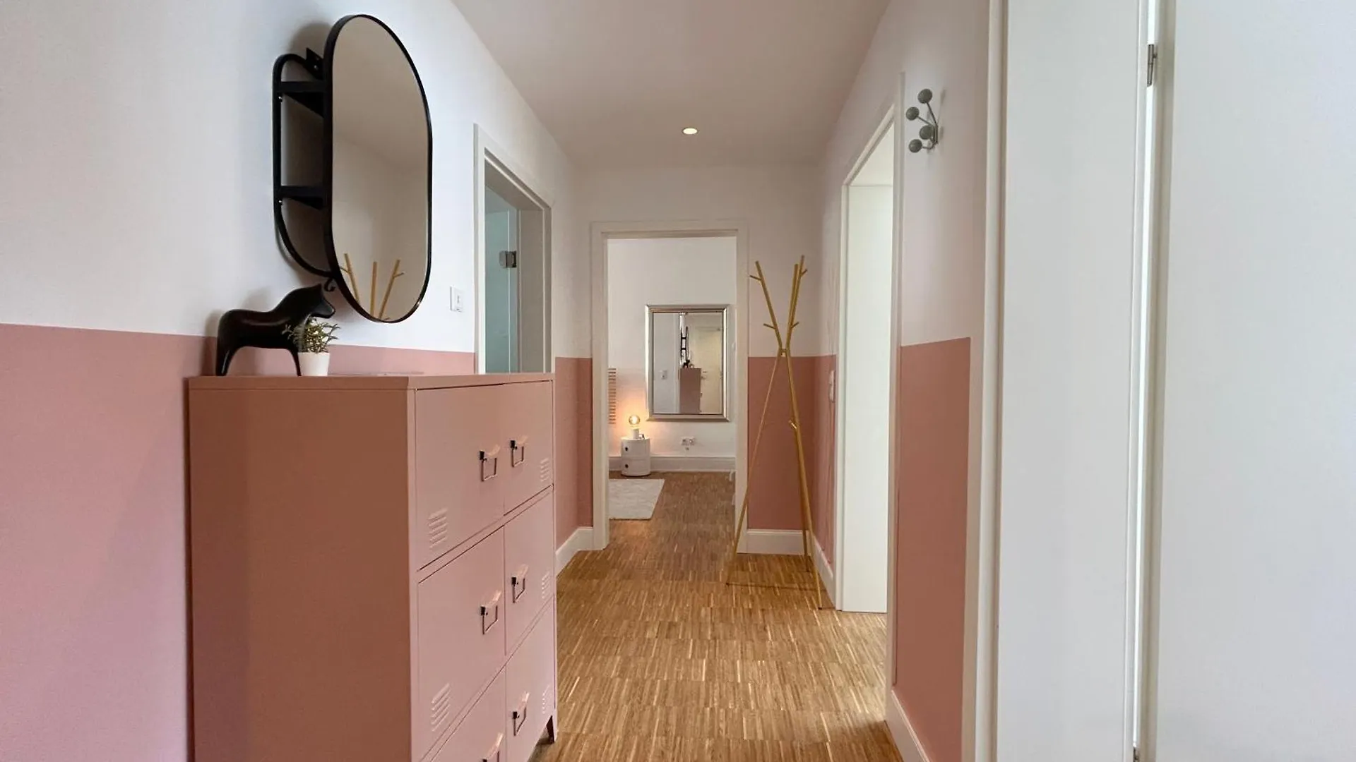 Neues Trendy Appartement In Hanóver 0*,